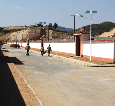 新農(nóng)村5米太陽能路燈 TFTYN-013